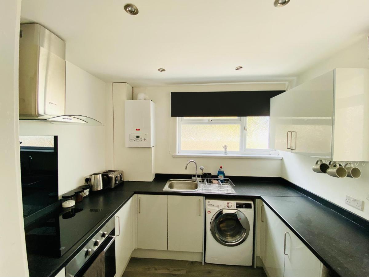 Emerald Living, 4 Bedrooms In The Heart Of Swansea, Close To Beaches! Dış mekan fotoğraf