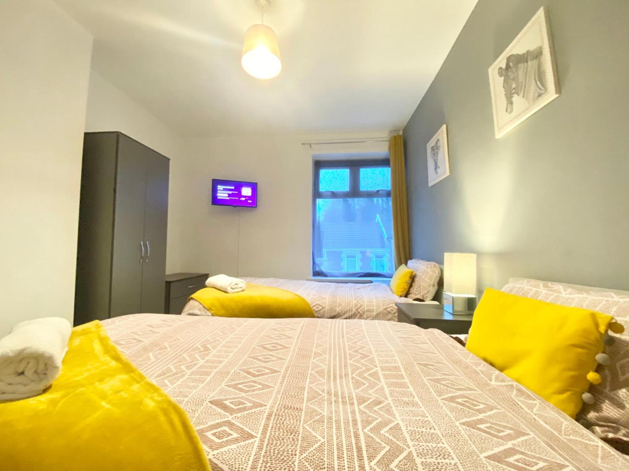 Emerald Living, 4 Bedrooms In The Heart Of Swansea, Close To Beaches! Dış mekan fotoğraf