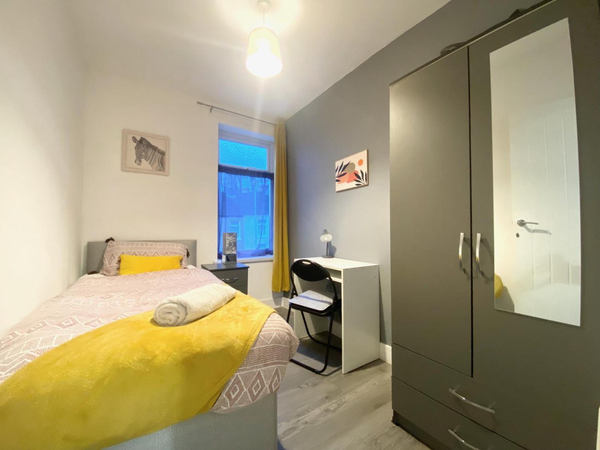 Emerald Living, 4 Bedrooms In The Heart Of Swansea, Close To Beaches! Dış mekan fotoğraf